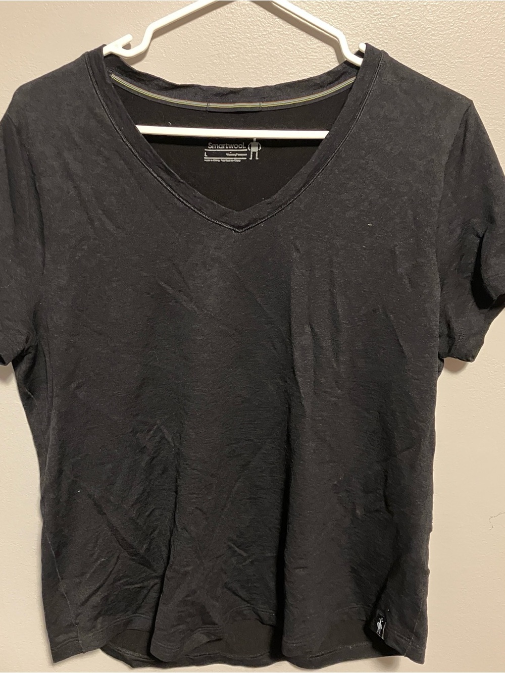 Smartwool Women’s Black V-Neck Short Sleeve Tee